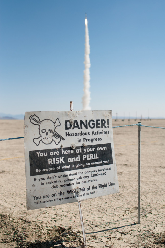 rockets, danger,
